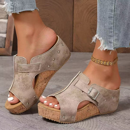 Alana - Sandalias de cuña con hebilla